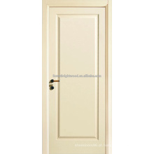 Um painel branco pintado Swing abrindo portas de MDF do Interior